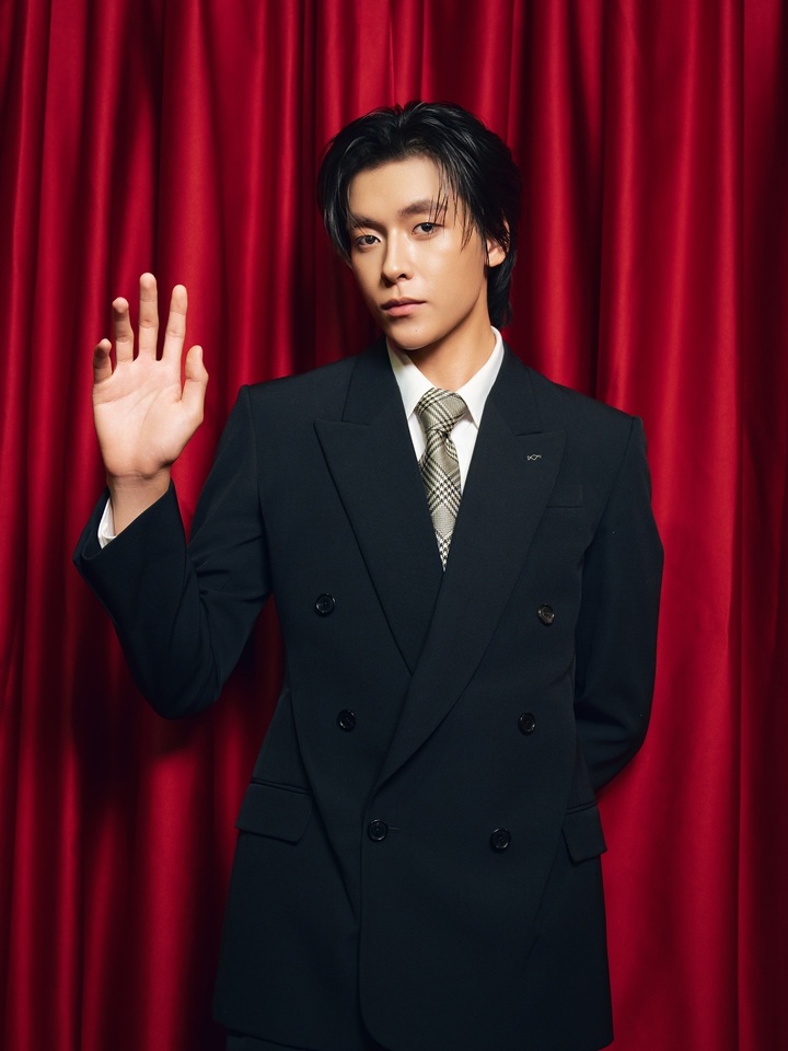 Nam ch&iacute;nh phim Thỏ Ơi!! n&oacute;i g&igrave; khi bị gắn m&aacute;c &ldquo;b&igrave;nh hoa di động&rdquo;?- Ảnh 1.