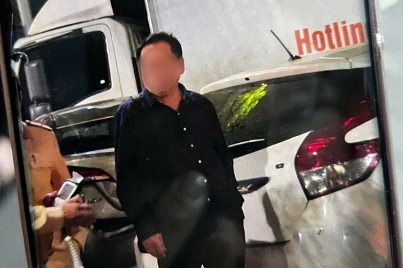 Vụ &ocirc; t&ocirc; t&ocirc;ng li&ecirc;n ho&agrave;n tr&ecirc;n phố H&agrave; Nội: Một nạn nh&acirc;n nữ tử vong- Ảnh 2.