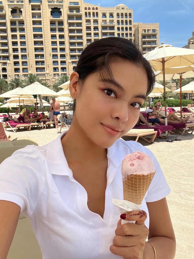 Kh&aacute;ch Việt chia sẻ h&igrave;nh ảnh kh&aacute;ch sạn 5 sao ở Dubai trước khi bị tr&uacute;ng t&ecirc;n lửa- Ảnh 1.