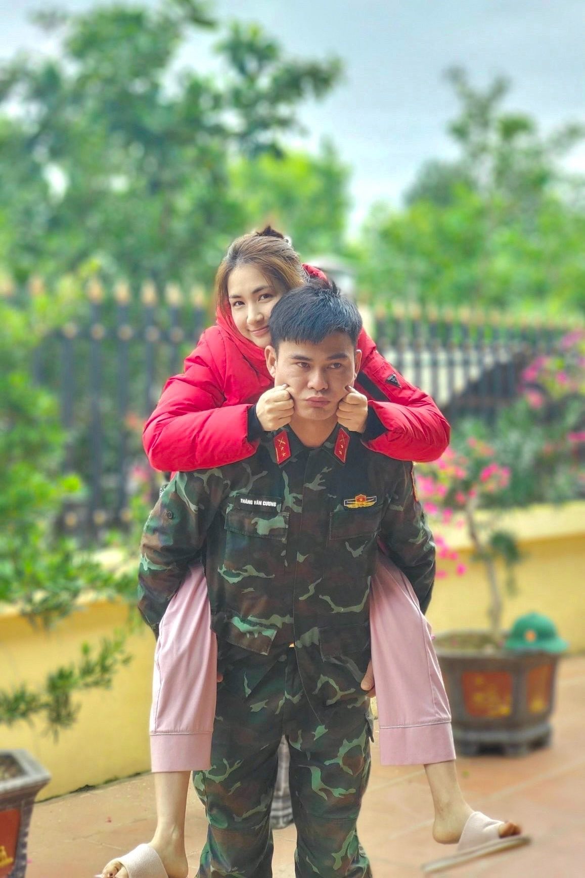 Chồng Đại u&yacute; của Ho&agrave; Minzy gặp rắc rối- Ảnh 2.