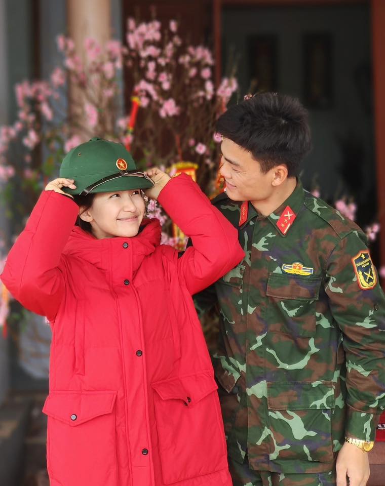 Vừa c&ocirc;ng khai Ho&agrave; Minzy đ&atilde; muốn c&oacute; 5 đứa con, chồng Đại u&yacute; đ&aacute;p một c&acirc;u cực uy t&iacute;n- Ảnh 3.