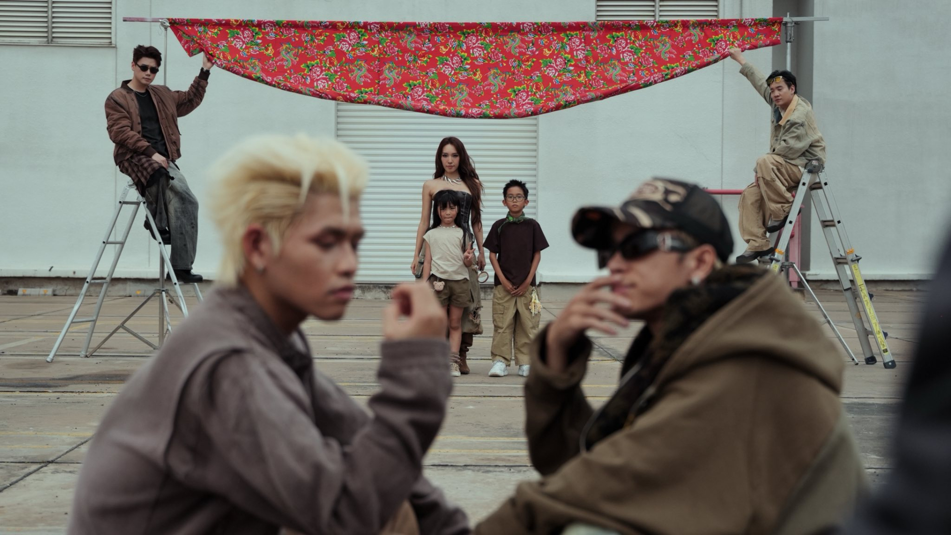 BigDaddy mời &ldquo;vũ trụ cameo&rdquo; đ&ocirc;ng như tiệc rap đ&oacute;ng MV mới, n&oacute;i thẳng &ldquo;show chạy khắp nơi - c&agrave;ng mệt c&agrave;ng gi&agrave;u&rdquo;- Ảnh 4.