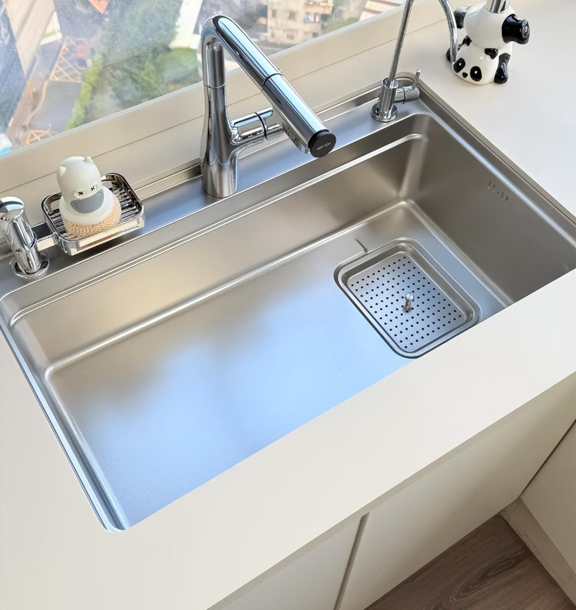 Việc mẹ t&ocirc;i sửa sang lại nh&agrave; bếp đ&atilde; dạy cho t&ocirc;i một b&agrave;i học: Chỉ v&agrave;i thay đổi nhỏ, việc nấu ăn đ&atilde; dễ chịu hơn hẳn- Ảnh 4.