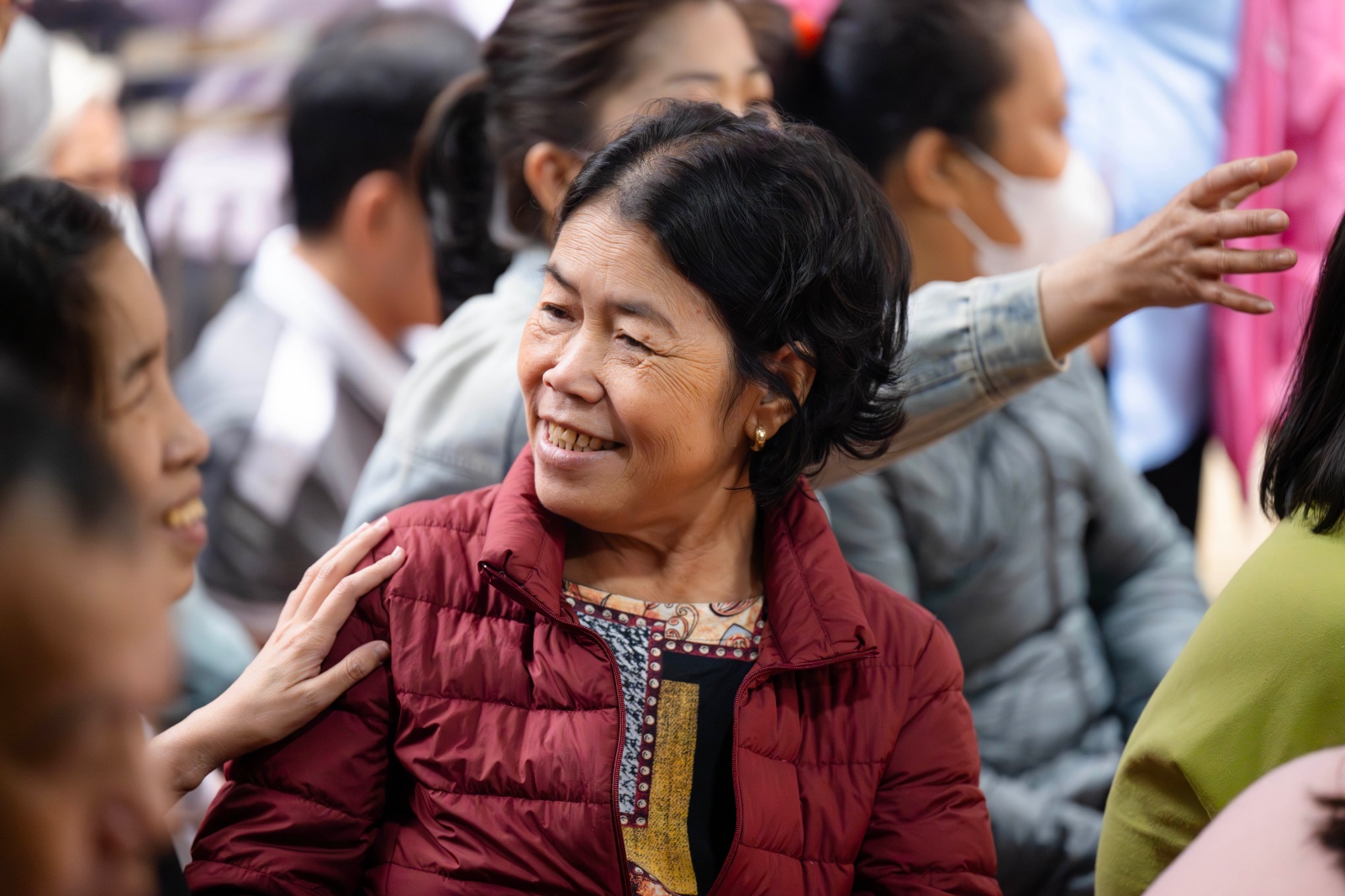 C&oacute; một x&oacute;m ở H&agrave; Nội, nơi phụ nữ đếm thời gian bằng những ca lọc m&aacute;u- Ảnh 3.