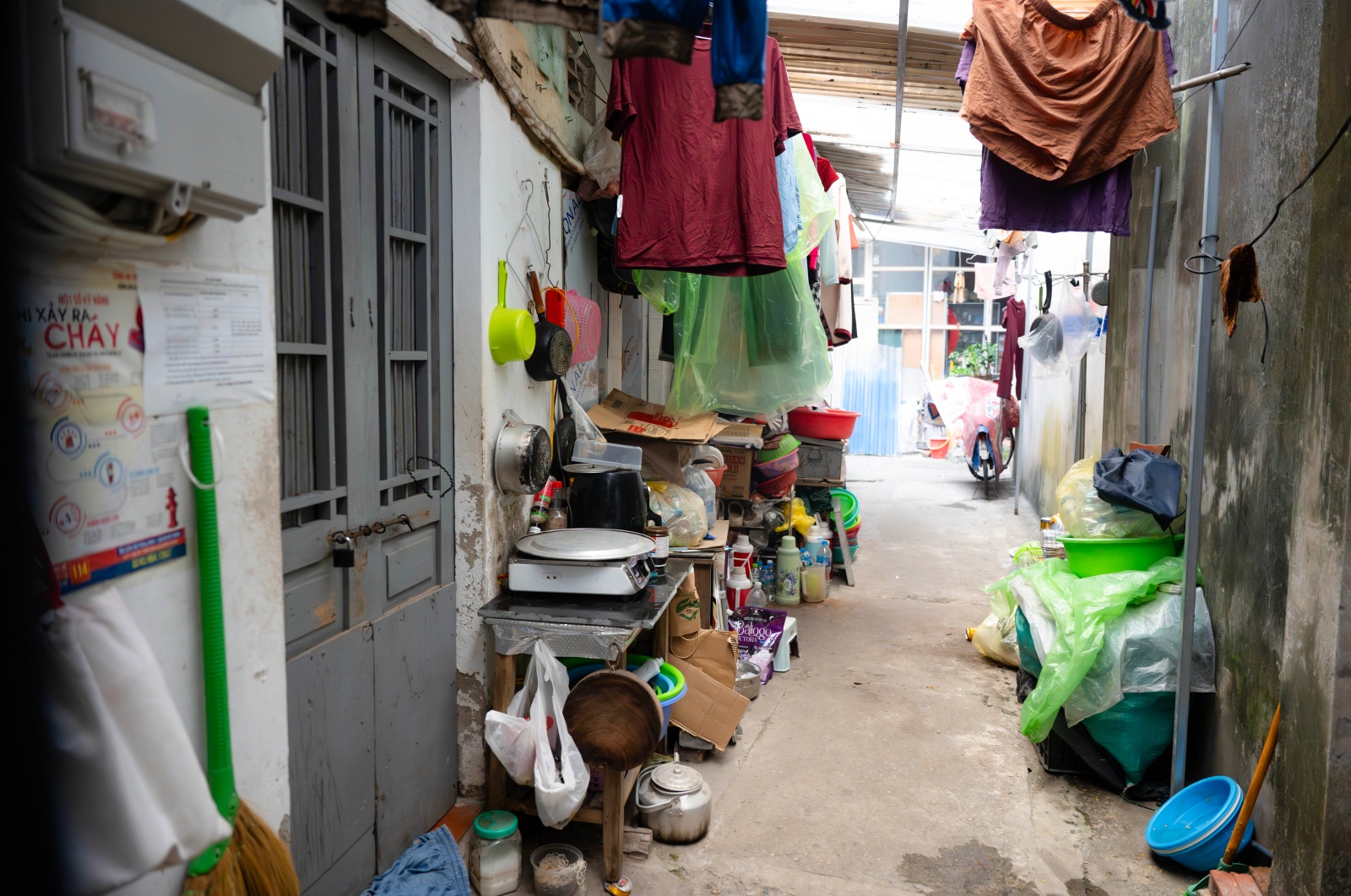 C&oacute; một x&oacute;m ở H&agrave; Nội, nơi phụ nữ đếm thời gian bằng những ca lọc m&aacute;u- Ảnh 4.