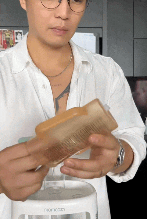 &Aacute;i nữ của Ng&ocirc; Thanh V&acirc;n ch&iacute;nh thức ăn dặm, Huy Trần khoe loạt &ldquo;đồ nghề&rdquo; xịn s&ograve;, một chiếc m&aacute;y đ&atilde; hơn 6 triệu khiến c&aacute;c mẹ bỉm trầm trồ- Ảnh 18.