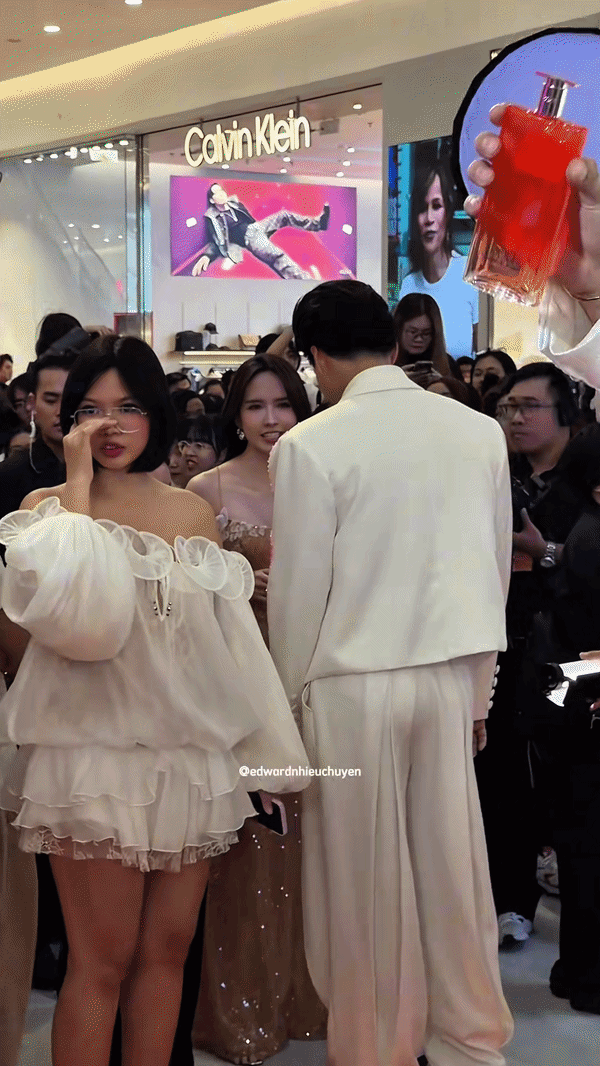 Thiều Bảo Tr&acirc;m đ&atilde; c&oacute; t&igrave;nh mới, l&agrave; nam thần 6 m&uacute;i v&agrave; c&oacute; t&ecirc;n thật kỳ lạ nhất Việt Nam?- Ảnh 1.