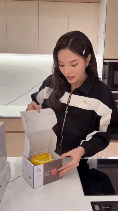 Kỳ Duy&ecirc;n đập hộp bộ nồi ni&ecirc;u gi&aacute; chấn động, Thi&ecirc;n &Acirc;n b&igrave;nh luận ngay 1 c&acirc;u- Ảnh 3.