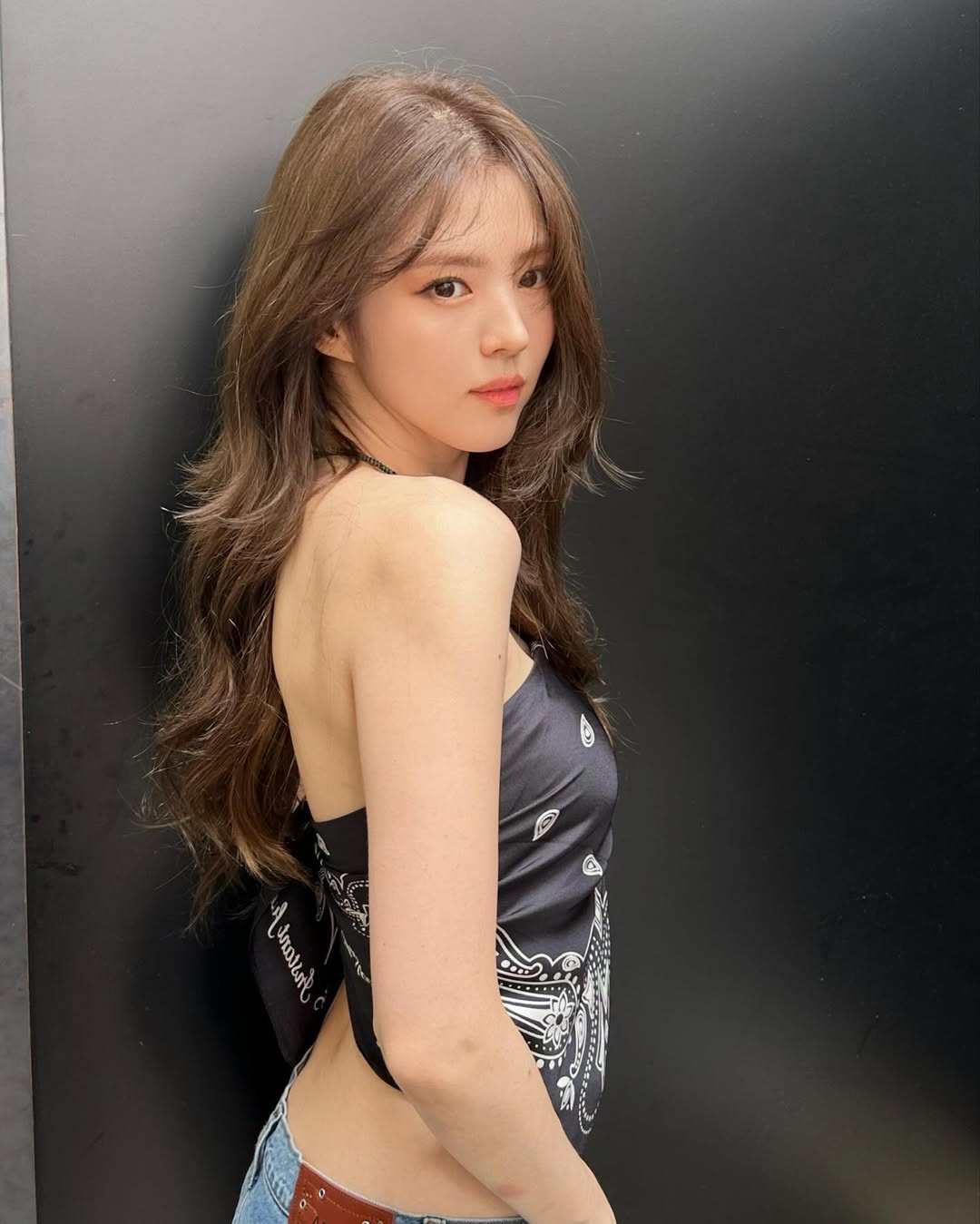 "Bad girl" khiến m&agrave;n ảnh H&agrave;n chao đảo: Thở th&ocirc;i cũng kh&iacute; chất, visual lẫn style 10 điểm kh&ocirc;ng c&oacute; nhưng- Ảnh 11.