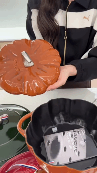 Kỳ Duy&ecirc;n đập hộp bộ nồi ni&ecirc;u gi&aacute; chấn động, Thi&ecirc;n &Acirc;n b&igrave;nh luận ngay 1 c&acirc;u- Ảnh 7.