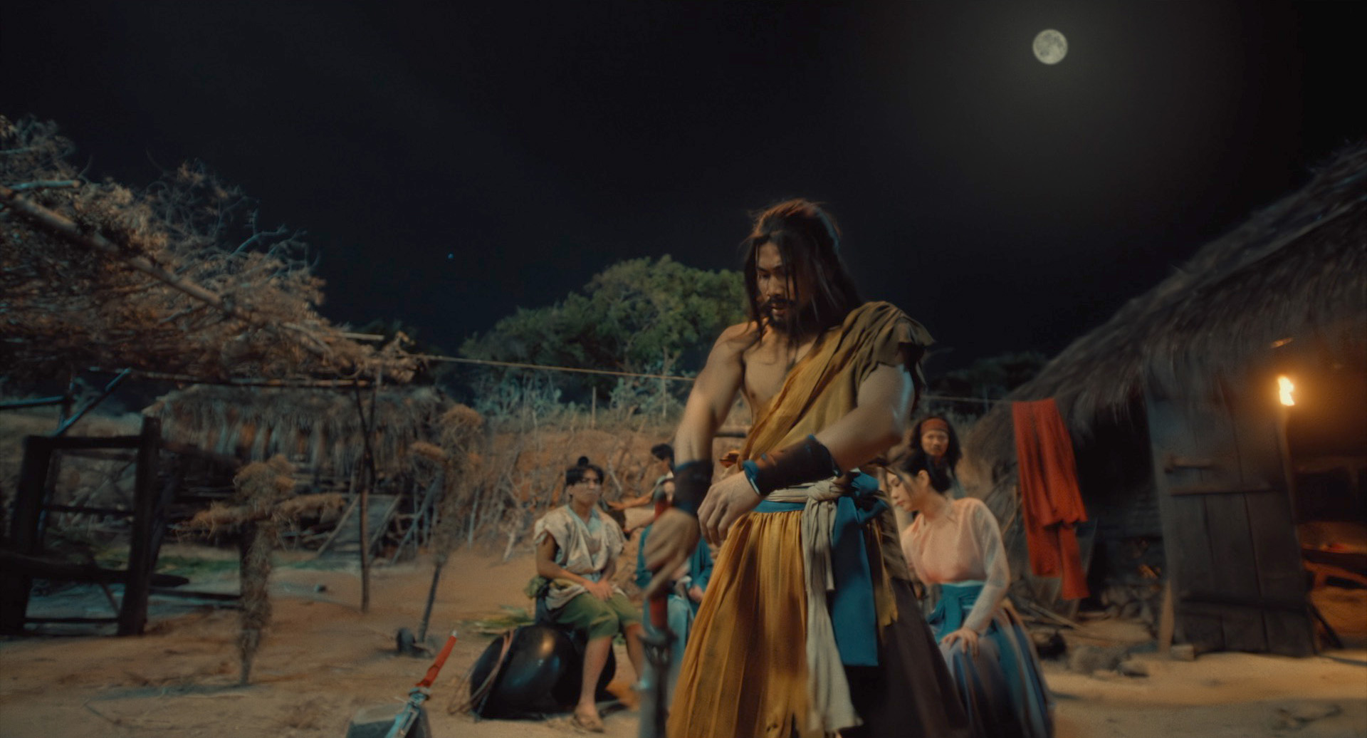 Xem phim cổ trang Việt n&agrave;y cười tắt thở mất th&ocirc;i: Nữ ch&iacute;nh l&agrave; Hoa hậu đẹp nức tiếng, tấu h&agrave;i duy&ecirc;n đ&aacute;o để- Ảnh 6.