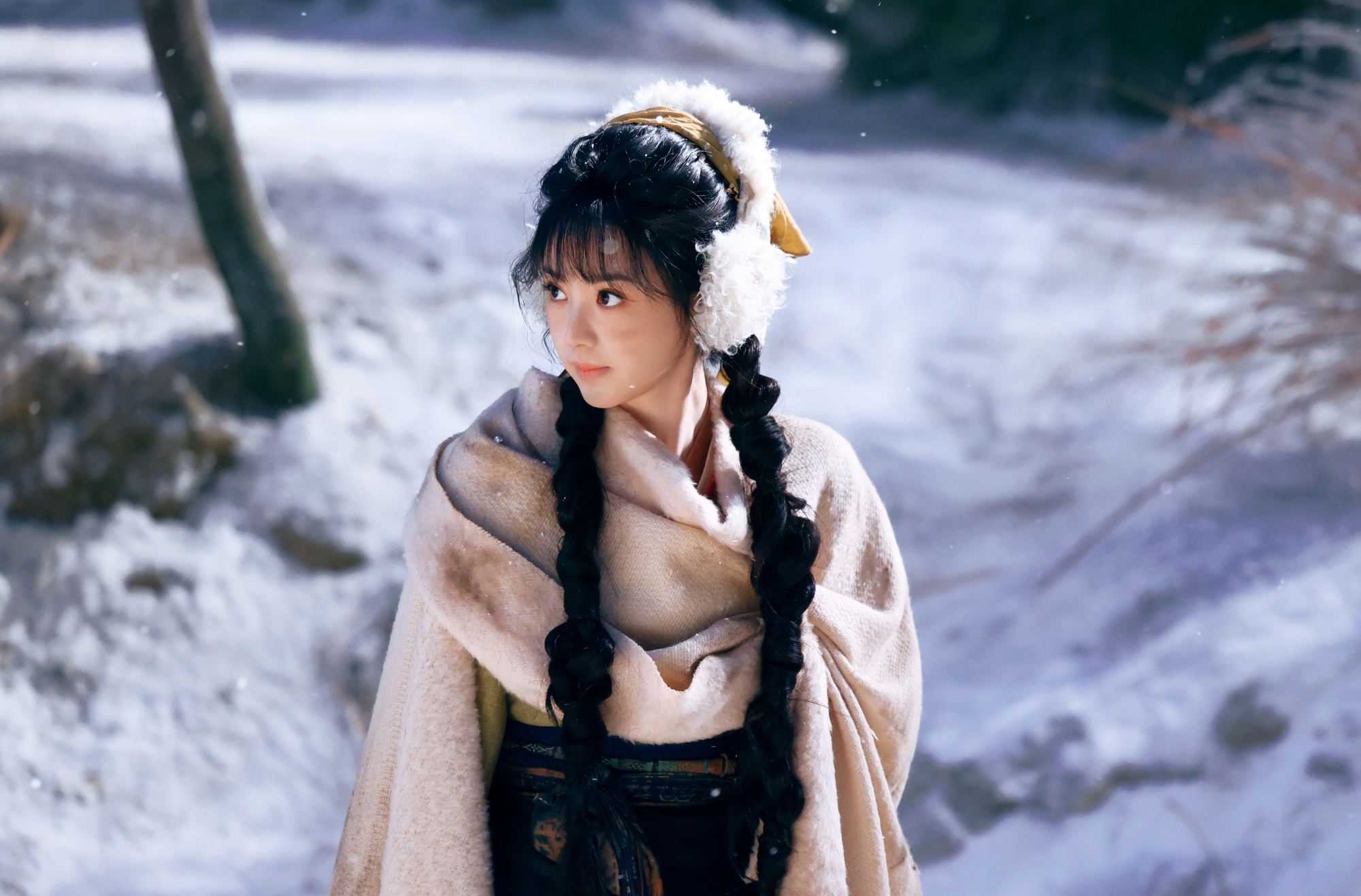 "Nữ thần tuyết trắng" đẹp nhất Trung Quốc đ&acirc;y rồi: Nhan sắc thi&ecirc;n sứ gi&aacute;ng trần, đ&atilde; sang c&ograve;n thơ l&agrave;m sao chịu nổi- Ảnh 9.