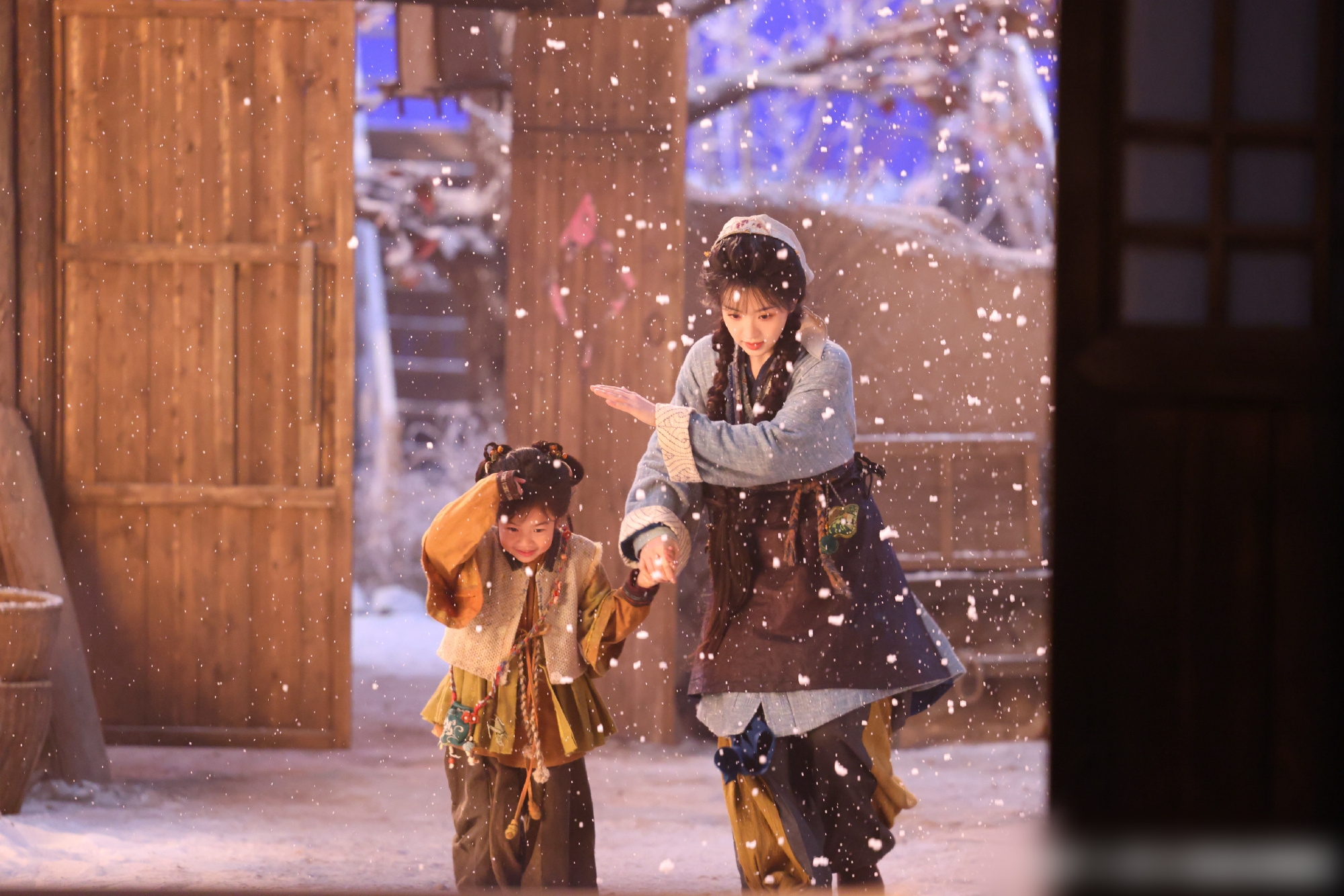 "Nữ thần tuyết trắng" đẹp nhất Trung Quốc đ&acirc;y rồi: Nhan sắc thi&ecirc;n sứ gi&aacute;ng trần, đ&atilde; sang c&ograve;n thơ l&agrave;m sao chịu nổi- Ảnh 2.