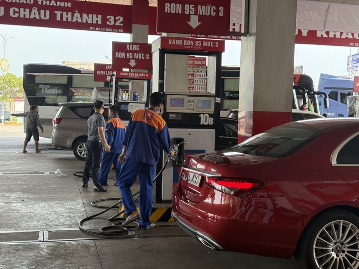 Doanh nghiệp xăng dầu, gas xoay đủ c&aacute;ch, cam kết đ&aacute;p ứng nhu cầu kh&aacute;ch h&agrave;ng- Ảnh 3.