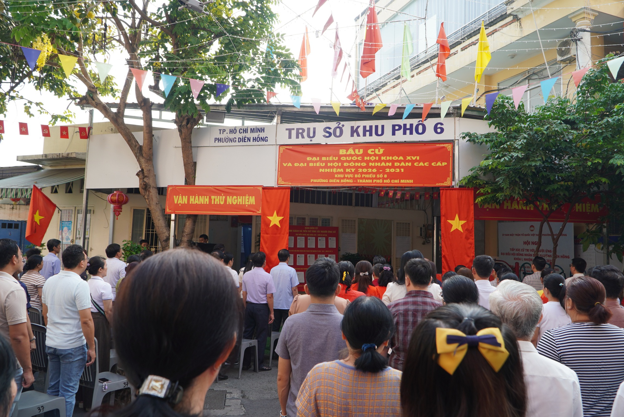 Cận cảnh buổi bầu cử thử nghiệm tại phường Di&ecirc;n Hồng, TPHCM- Ảnh 1.