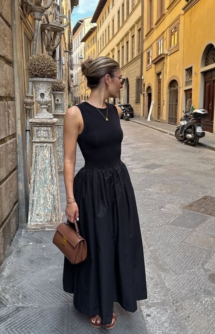 5 m&oacute;n thời trang đẹp "bất tử", n&agrave;ng n&agrave;o cũng n&ecirc;n c&oacute; trong tủ đồ- Ảnh 13.