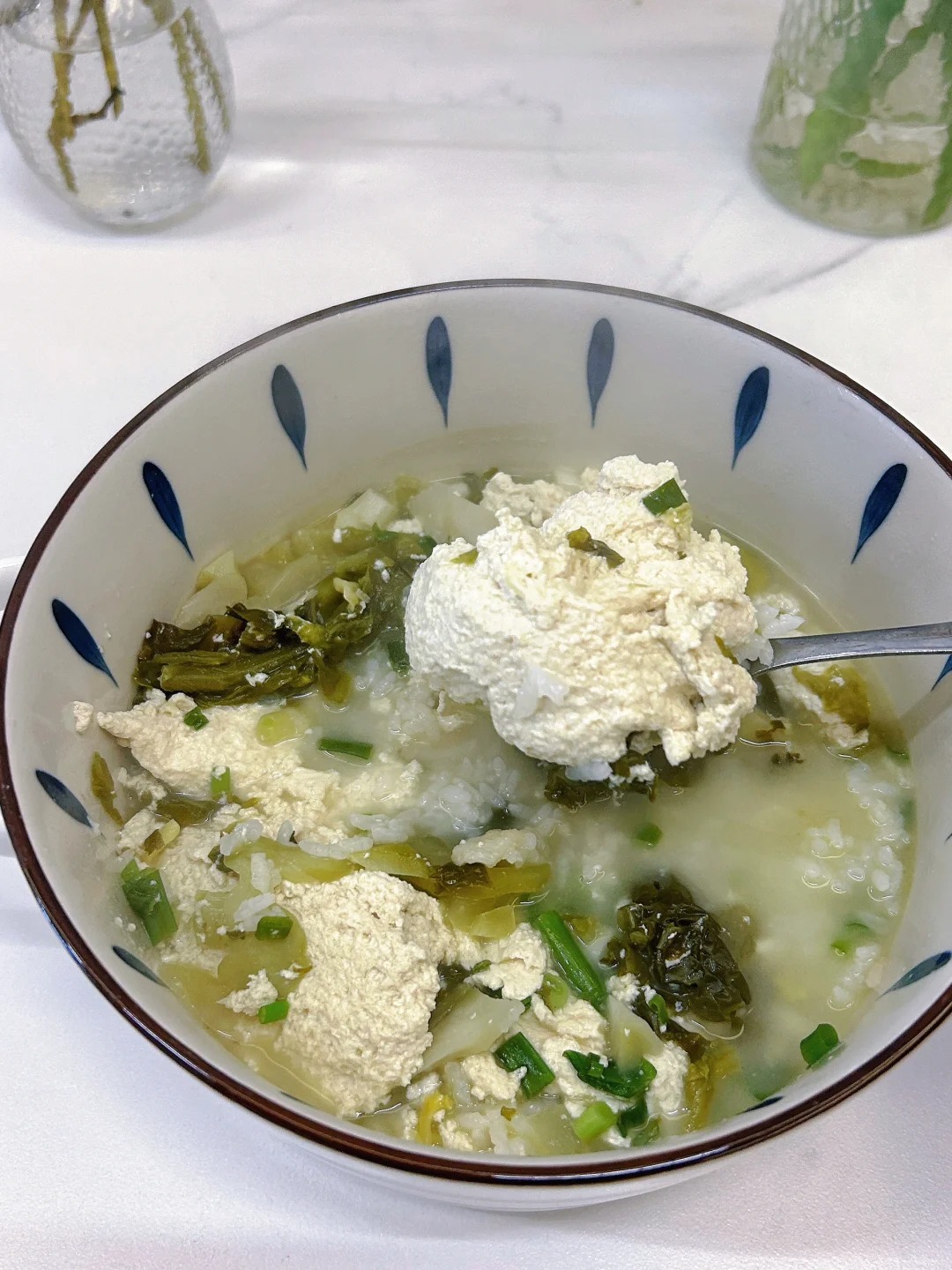 Kh&aacute;m ph&aacute; 6 m&oacute;n ăn lề đường "đỉnh n&oacute;c" khiến d&acirc;n bản địa m&ecirc; mẩn ở Tứ Xuy&ecirc;n, m&oacute;n số 6 giống hệt b&aacute;nh m&igrave; ph&aacute; lấu Việt Nam!- Ảnh 9.