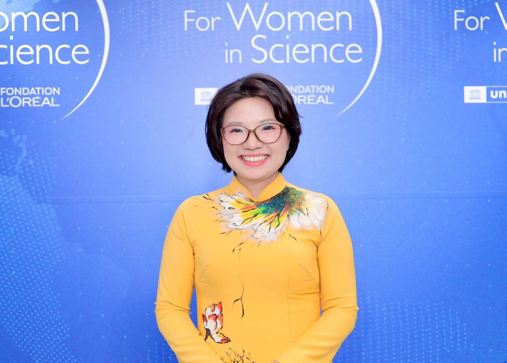 Những "bóng hồng khoa học" nổi bật năm 2025 của Việt Nam- Ảnh 3. Những "bóng hồng khoa học" nổi bật năm 2025 của Việt Nam- Ảnh 3.