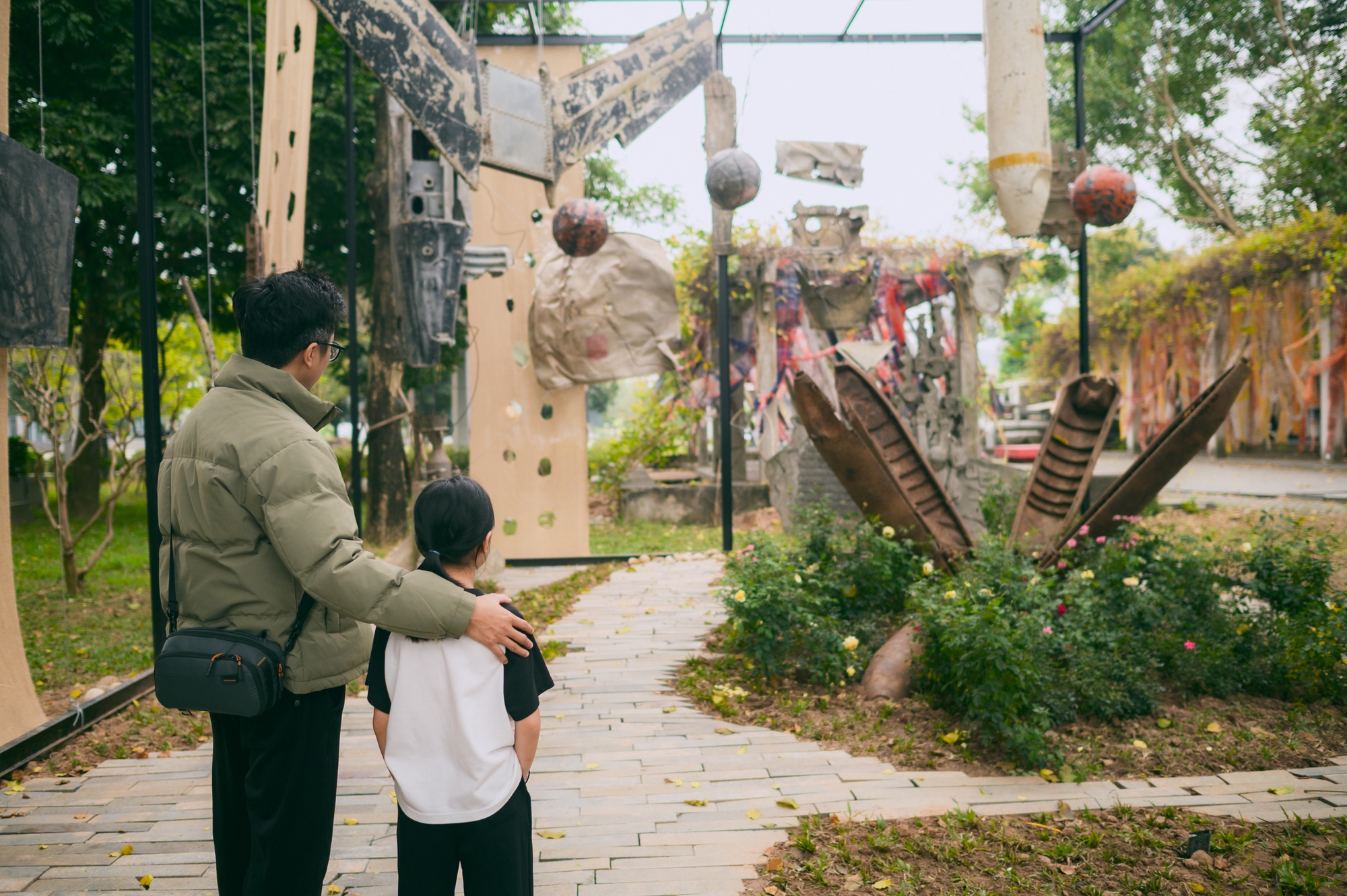 Đem cả x&aacute;c m&aacute;y bay v&agrave; vỏ bom ra trưng b&agrave;y, 2 kh&ocirc;ng gian nghệ thuật mới ở Bảo t&agrave;ng H&agrave; Nội khiến nhiều người nổi da g&agrave;- Ảnh 13.