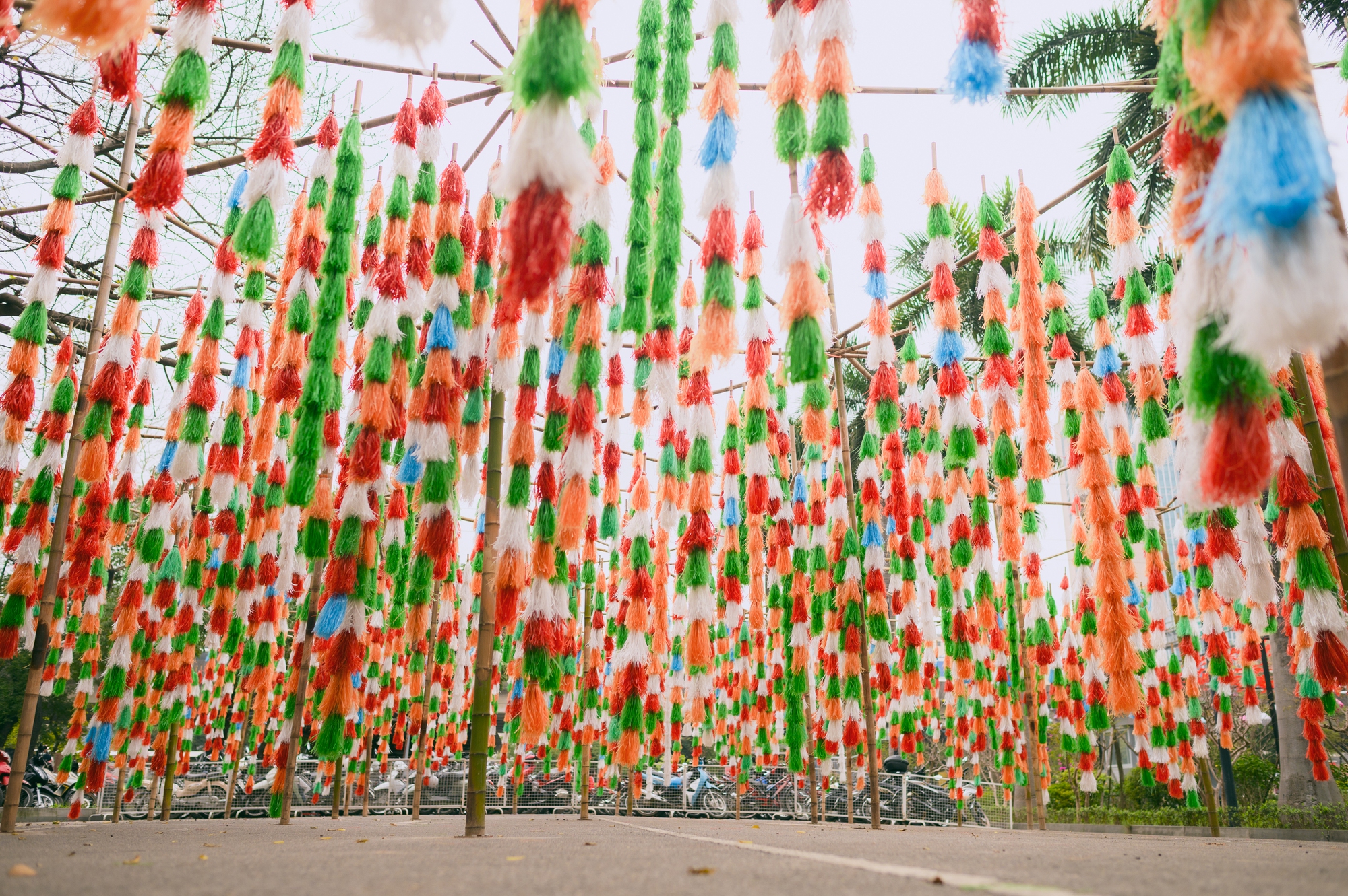 Đem cả x&aacute;c m&aacute;y bay v&agrave; vỏ bom ra trưng b&agrave;y, 2 kh&ocirc;ng gian nghệ thuật mới ở Bảo t&agrave;ng H&agrave; Nội khiến nhiều người nổi da g&agrave;- Ảnh 14.