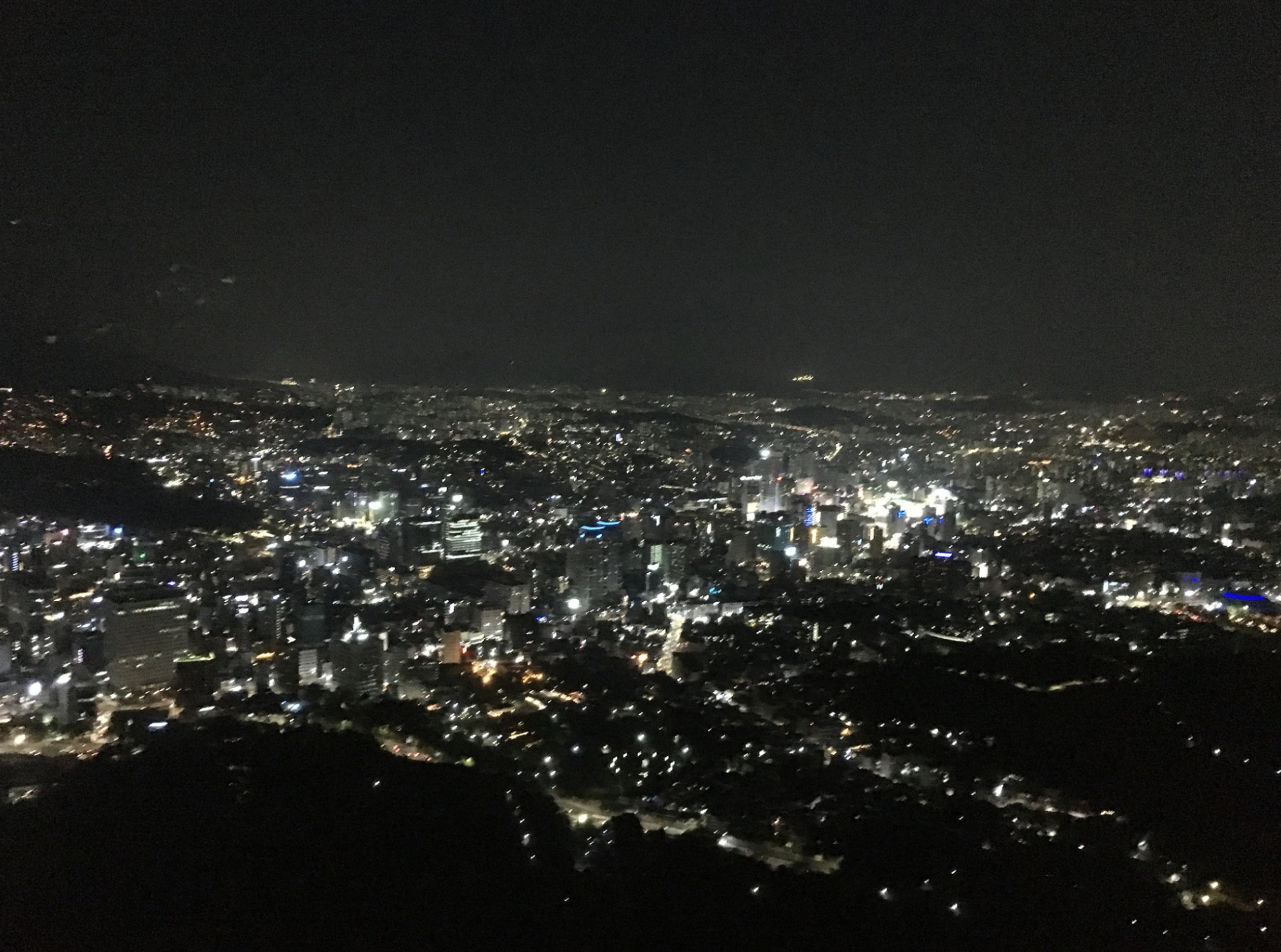 Kh&aacute;ch Việt hoảng hồn khi v&agrave;o toilet ở H&agrave;n Quốc: "T&ocirc;i tưởng như cả th&agrave;nh phố đang nh&igrave;n m&igrave;nh đi vệ sinh vậy"- Ảnh 2.