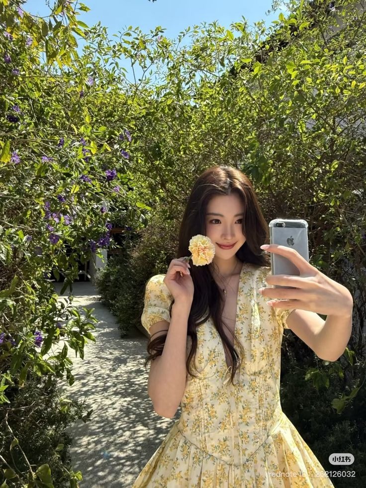 4 mẫu v&aacute;y h&egrave; "chuốc say" mọi c&ocirc; g&aacute;i, gi&uacute;p n&agrave;ng mặc đẹp kh&ocirc;ng trượt ph&aacute;t n&agrave;o- Ảnh 1.