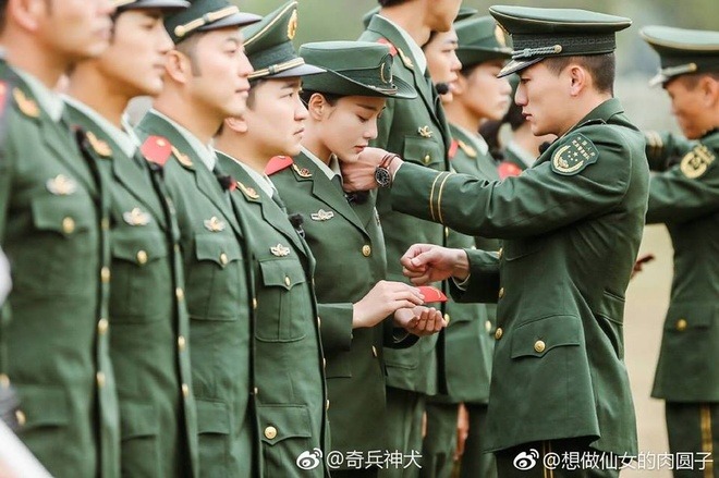 Minh tinh - sĩ quan đặc c&ocirc;ng n&ecirc;n duy&ecirc;n nhờ show nhập ngũ: 