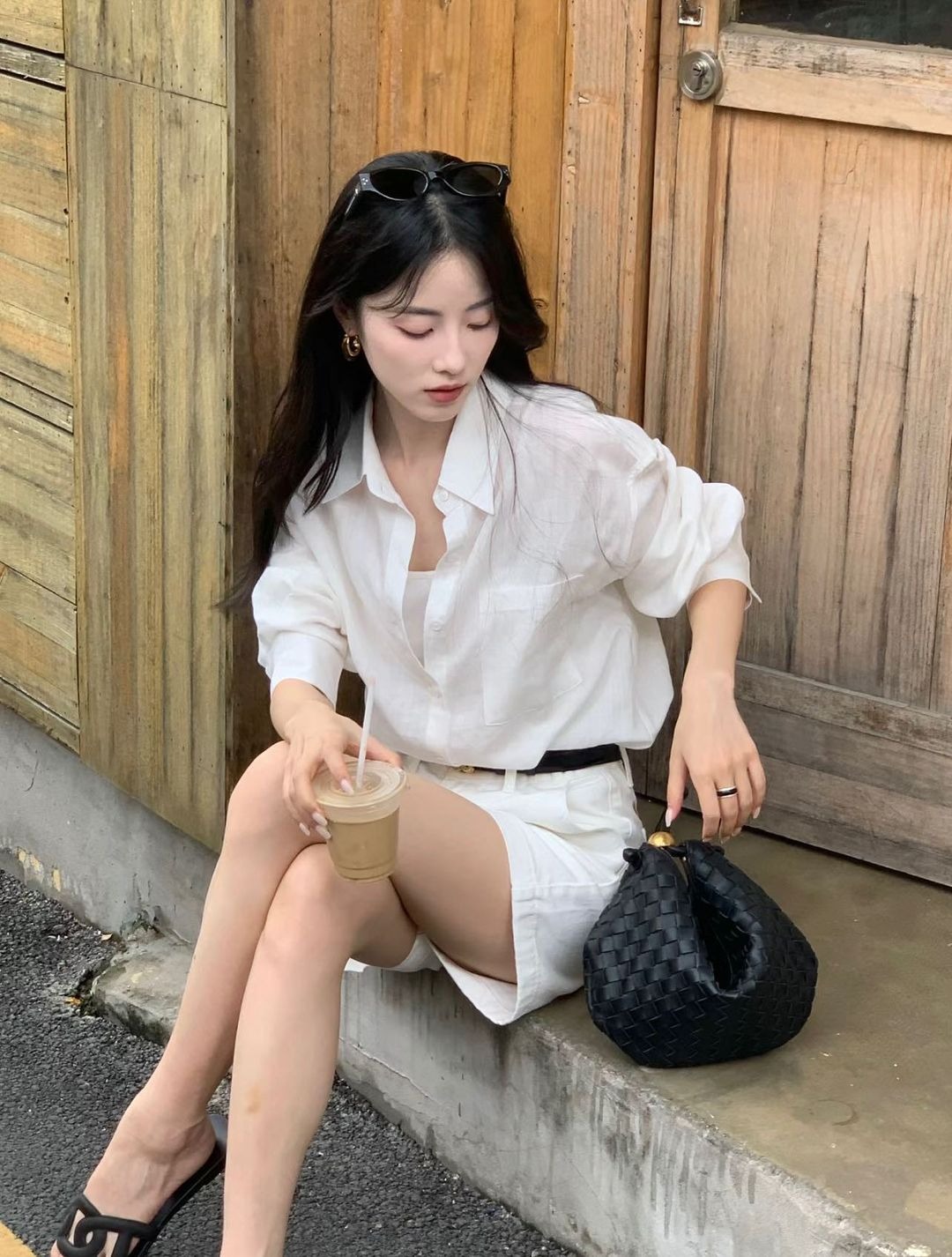 5 m&oacute;n thời trang đẹp "bất tử", n&agrave;ng n&agrave;o cũng n&ecirc;n c&oacute; trong tủ đồ- Ảnh 2.