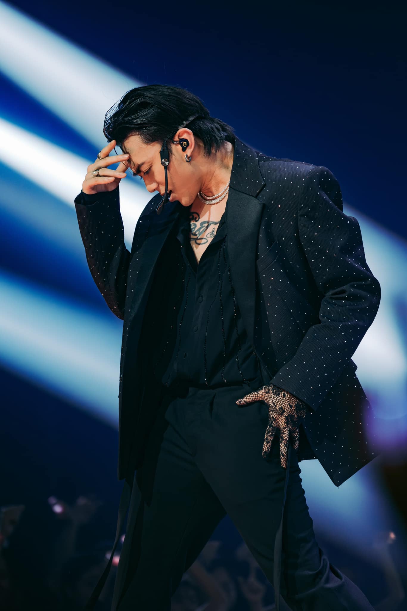 Chủ tịch ACB Trần H&ugrave;ng Huy lại g&acirc;y sốt: &ldquo;Cứ như Soobin Ho&agrave;ng Sơn phi&ecirc;n bản chủ tịch ng&acirc;n h&agrave;ng vậy&rdquo;- Ảnh 7.