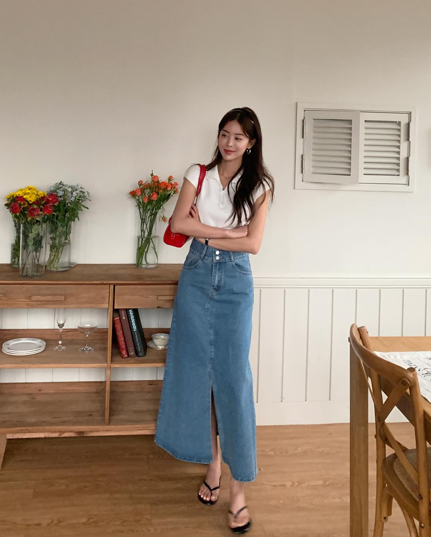 Mặc đẹp rất đơn giản nếu chị em c&oacute; 4 m&oacute;n đồ denim đang l&agrave; mốt- Ảnh 2.