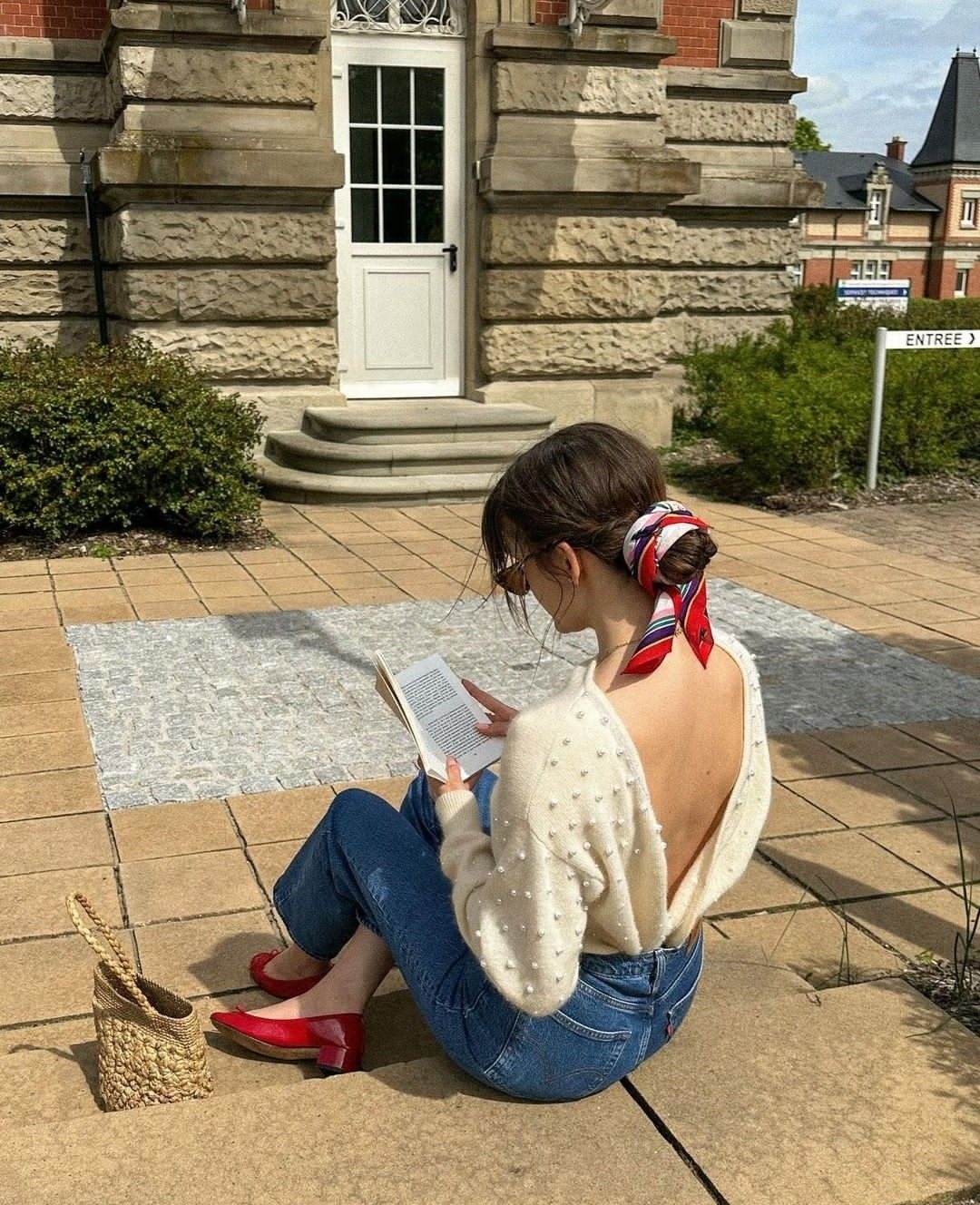 5 m&oacute;n thời trang đẹp "bất tử", n&agrave;ng n&agrave;o cũng n&ecirc;n c&oacute; trong tủ đồ- Ảnh 6.