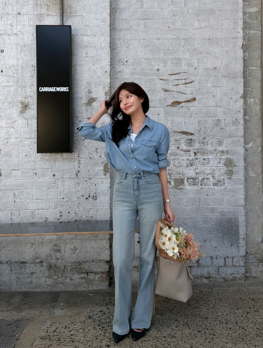 Mặc đẹp rất đơn giản nếu chị em c&oacute; 4 m&oacute;n đồ denim đang l&agrave; mốt- Ảnh 8.