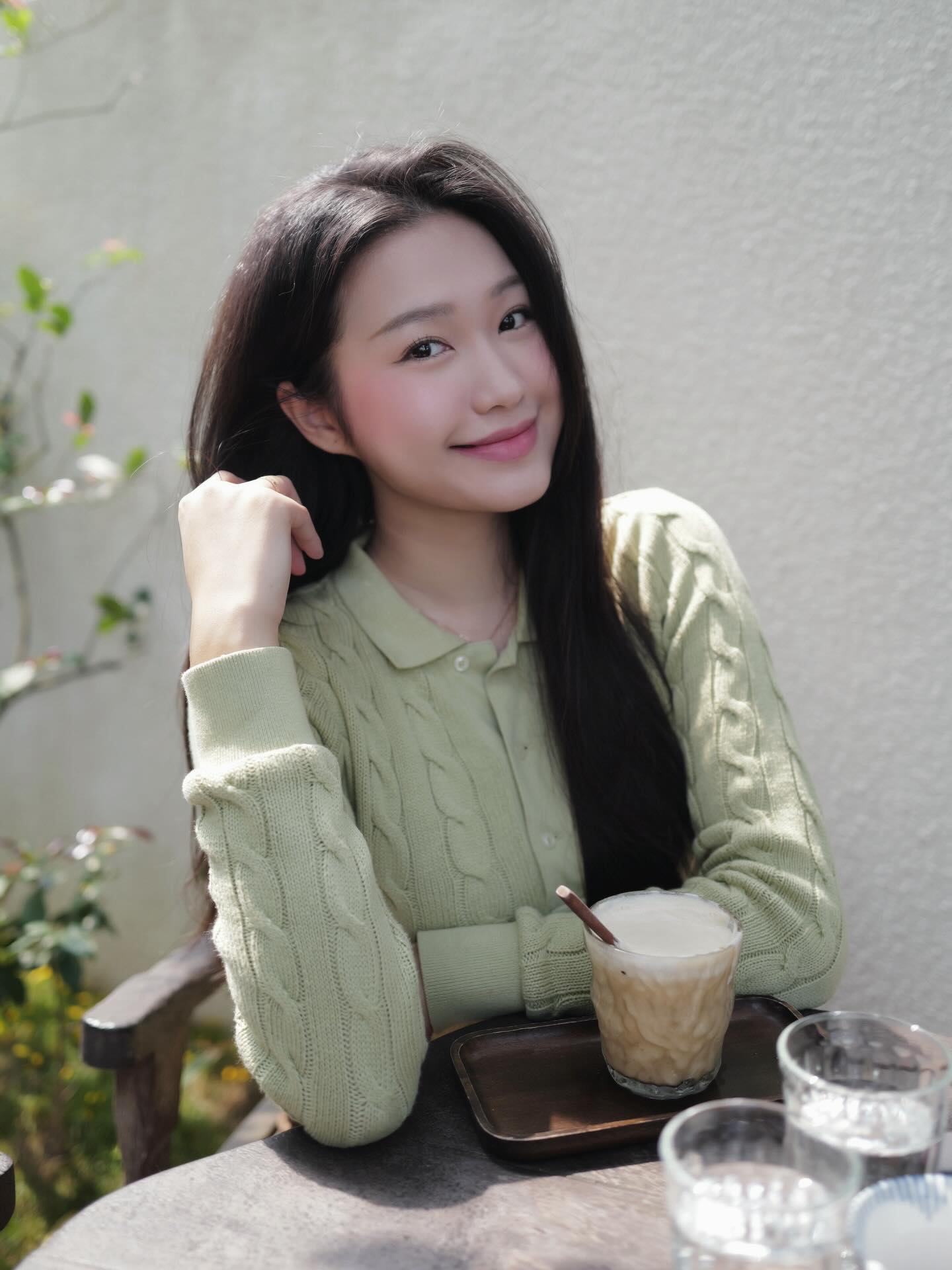 Do&atilde;n Hải My g&acirc;y sốt với nhan sắc trong veo chuẩn tiểu thư H&agrave; th&agrave;nh, khoe m&oacute;n qu&agrave; 8/3 đẹp nhất, người tặng kh&ocirc;ng phải Đo&agrave;n Văn Hậu- Ảnh 1.