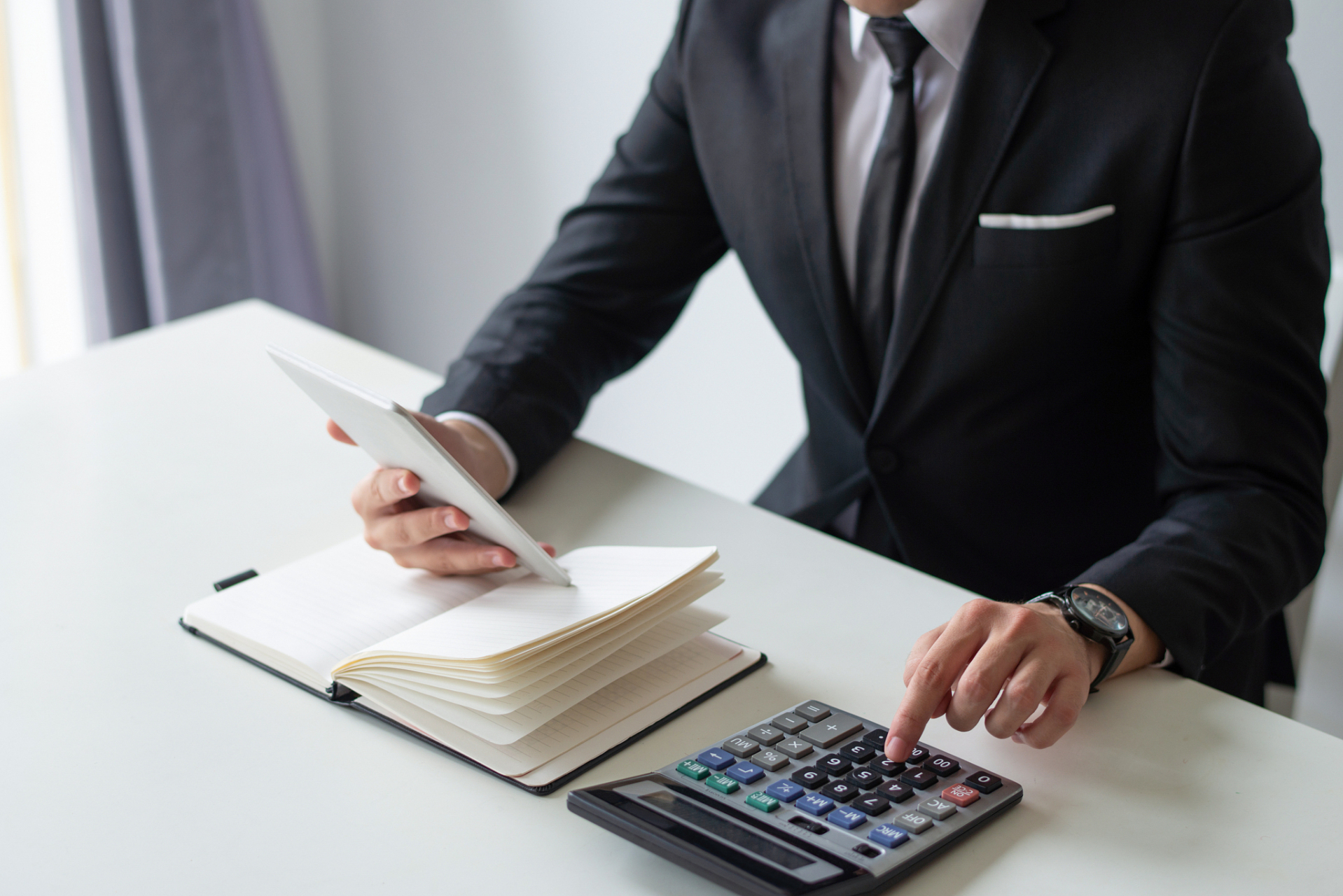 Kế to&aacute;n nhập sai số t&agrave;i khoản, chuyển nhầm 14 tỷ đồng của c&ocirc;ng ty cho t&agrave;i khoản lạ lại được sếp cảm ơn: &ldquo;Sơ suất nhưng l&agrave; may mắn&rdquo;- Ảnh 1.