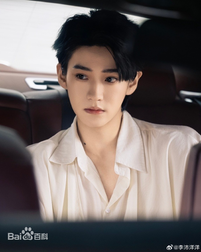 Mỹ nam gen Z bị tố dan d&iacute;u với bạn diễn, người y&ecirc;u hot girl phơi b&agrave;y t&igrave;nh tiết g&acirc;y sốc- Ảnh 4.