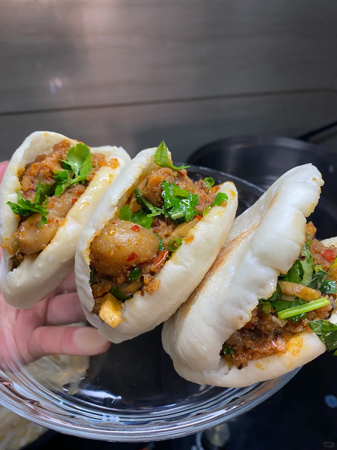 Kh&aacute;m ph&aacute; 6 m&oacute;n ăn lề đường "đỉnh n&oacute;c" khiến d&acirc;n bản địa m&ecirc; mẩn ở Tứ Xuy&ecirc;n, m&oacute;n số 6 giống hệt b&aacute;nh m&igrave; ph&aacute; lấu Việt Nam!- Ảnh 27.