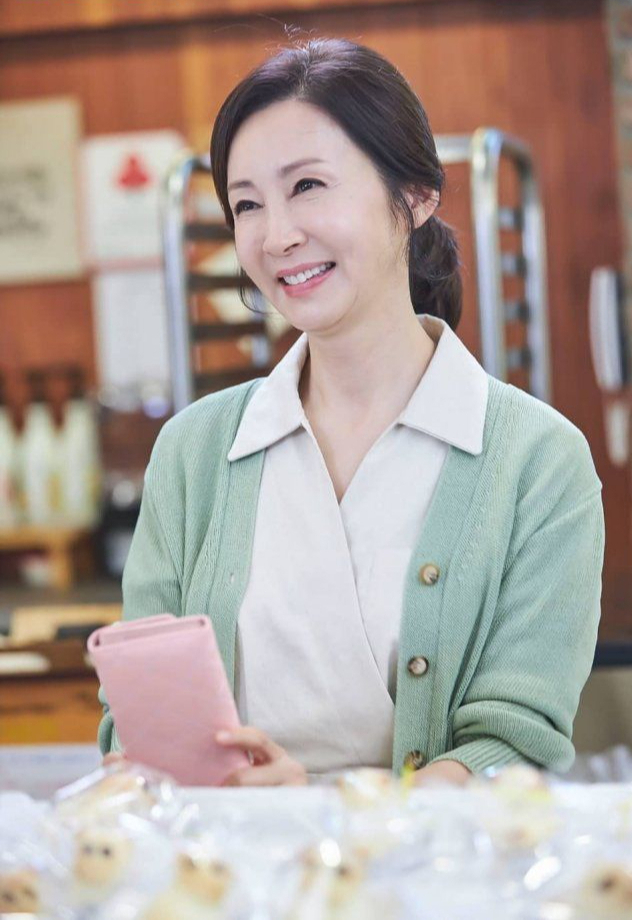 Đến tuổi trung ni&ecirc;n bạn sẽ nhận ra: Người kh&ocirc;n ngoan nhất thường &acirc;m thầm tiết kiệm tiền, kh&ocirc;ng n&oacute;i cho ai biết- Ảnh 1.