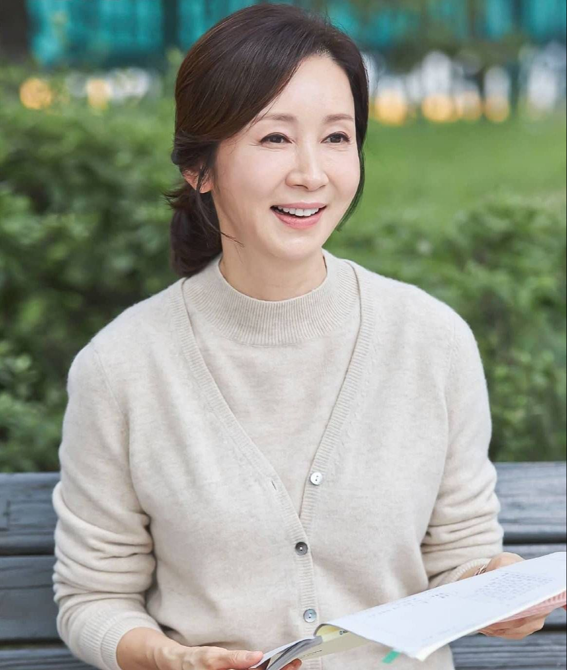 Đến tuổi trung ni&ecirc;n bạn sẽ nhận ra: Người kh&ocirc;n ngoan nhất thường &acirc;m thầm tiết kiệm tiền, kh&ocirc;ng n&oacute;i cho ai biết- Ảnh 3.