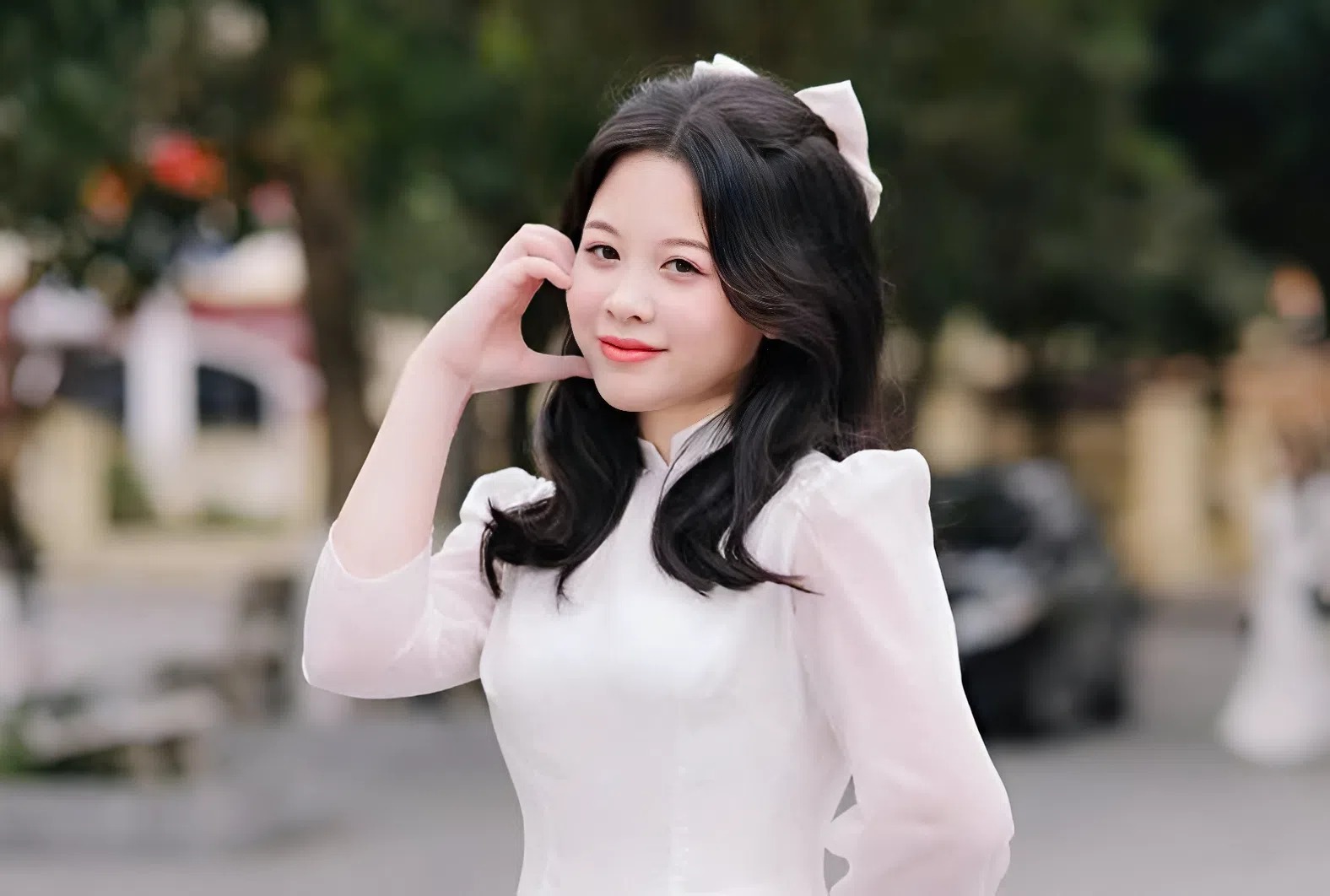 Điểm mặt loạt "con g&aacute;i nh&agrave; người ta" đến phụ huynh cũng m&ecirc;: Người l&agrave; thủ khoa, người theo đuổi giấc mơ khoa học- Ảnh 4.