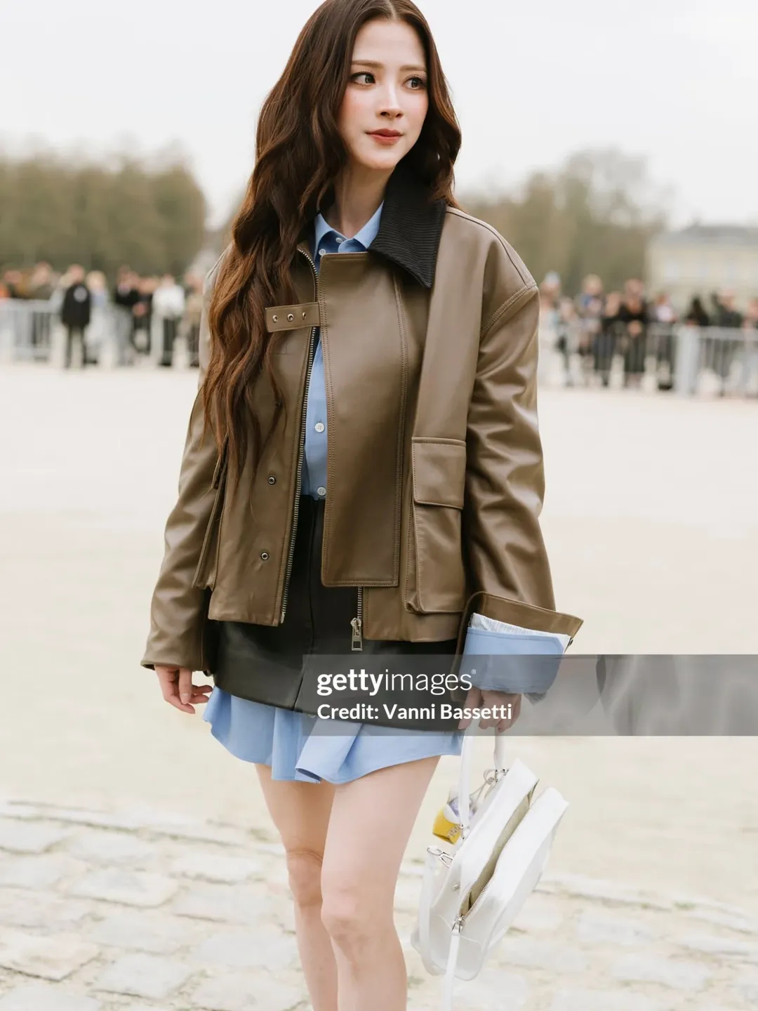 Nhan sắc thật của Baifern Pimchanok qua &ldquo;ống k&iacute;nh hủy diệt&rdquo; Getty Images ở Paris Fashion Week- Ảnh 2.