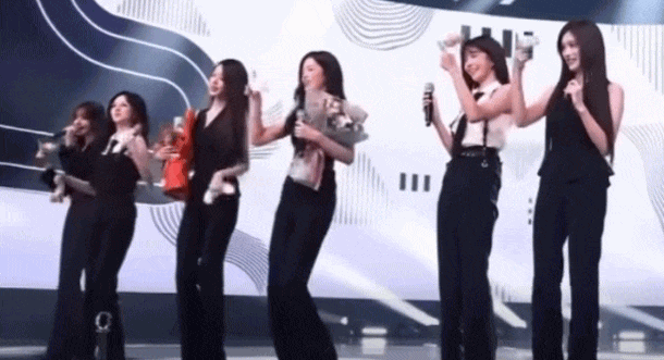 C&ocirc;ng ch&uacute;a Kpop bị gh&eacute;t nhất hiện tại: Li&ecirc;n ho&agrave;n &ldquo;phốt&rdquo; th&aacute;i độ, &aacute;m ảnh center đến căng thẳng- Ảnh 1.