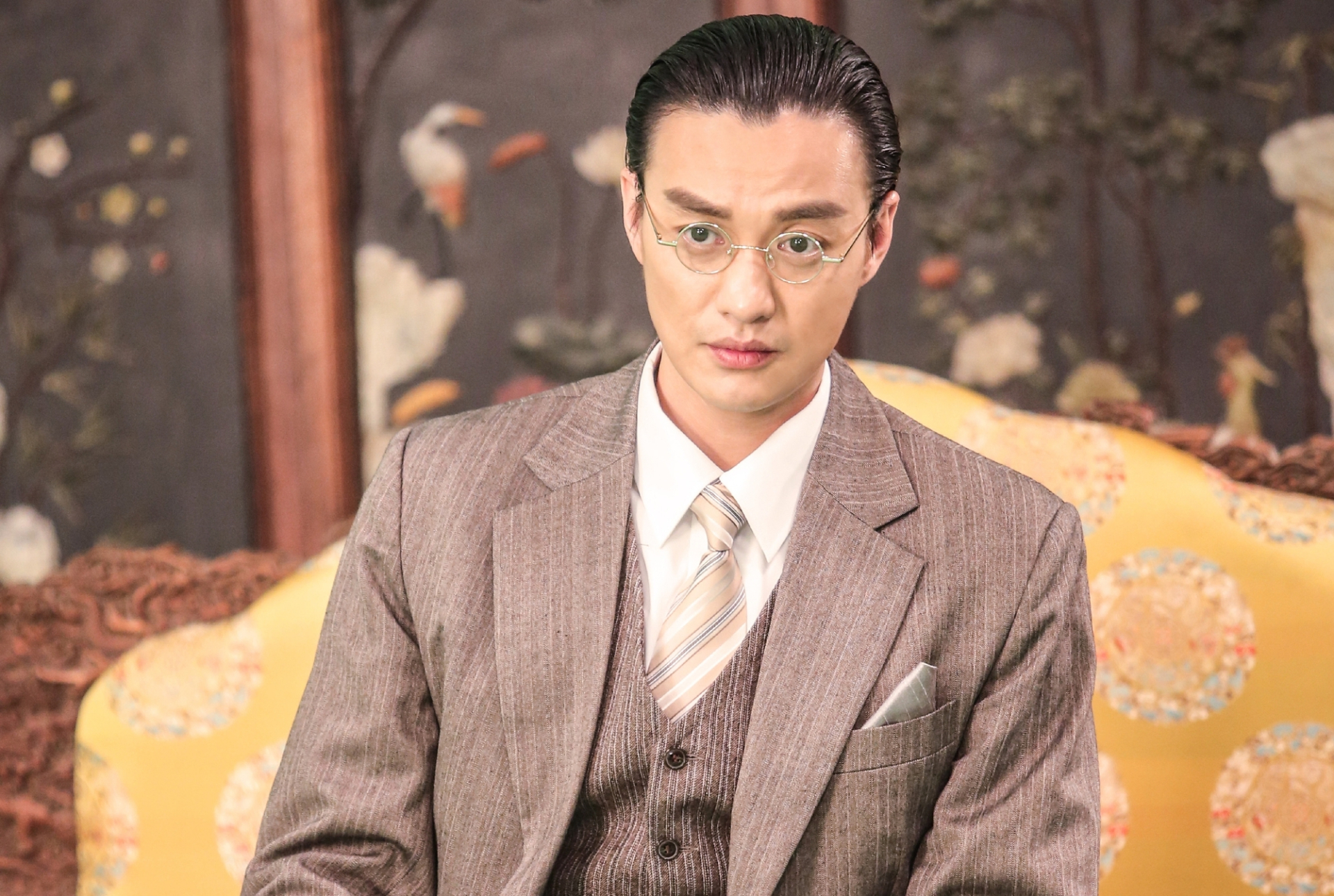 Nam diễn vi&ecirc;n bị 300 đo&agrave;n phim từ chối v&igrave; k&eacute;m sắc, đổi đời nhờ thay vợ g&aacute;nh nợ 54 tỷ- Ảnh 4.