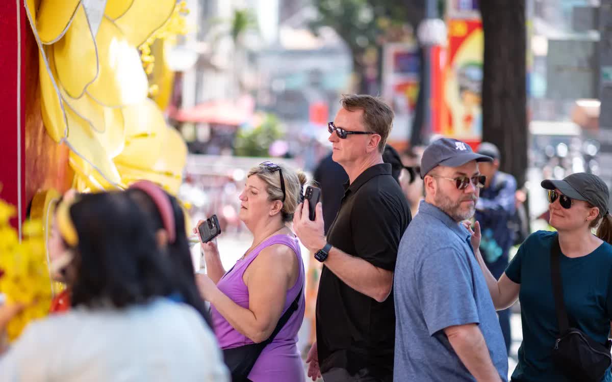 Du lịch Việt Nam ghi nhận t&iacute;n hiệu khởi sắc ngay từ đầu năm 2026 khi lượng kh&aacute;ch quốc tế li&ecirc;n tục tăng mạnh.