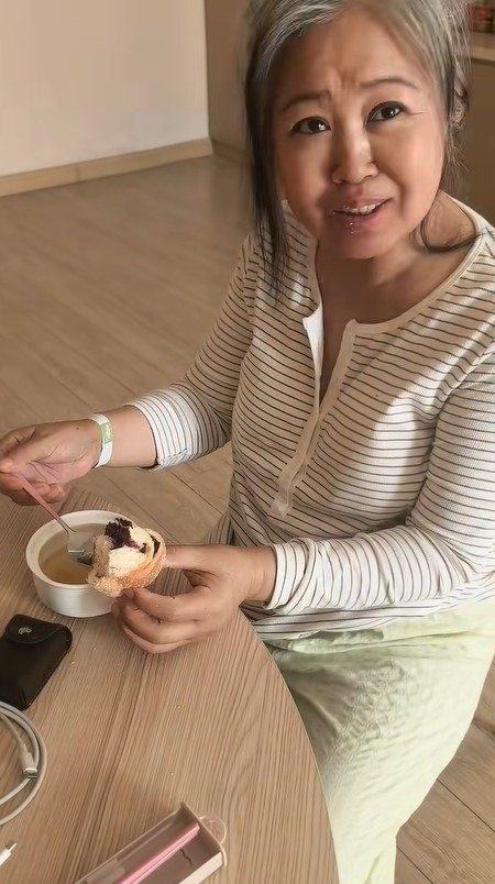 Cụ b&agrave; U70 sinh con, biết t&igrave;nh huống mang thai mới kh&oacute; tin- Ảnh 4.