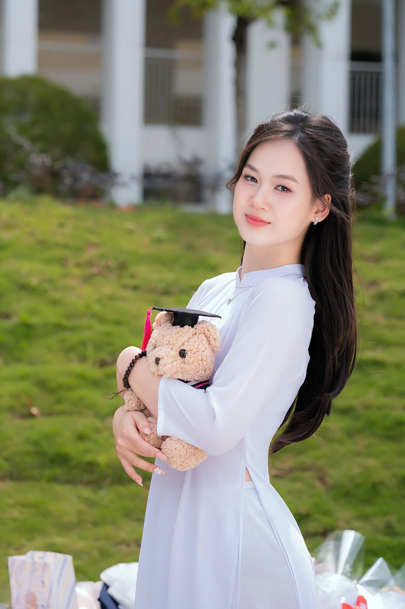 Điểm mặt loạt "con g&aacute;i nh&agrave; người ta" đến phụ huynh cũng m&ecirc;: Người l&agrave; thủ khoa, người theo đuổi giấc mơ khoa học- Ảnh 3.