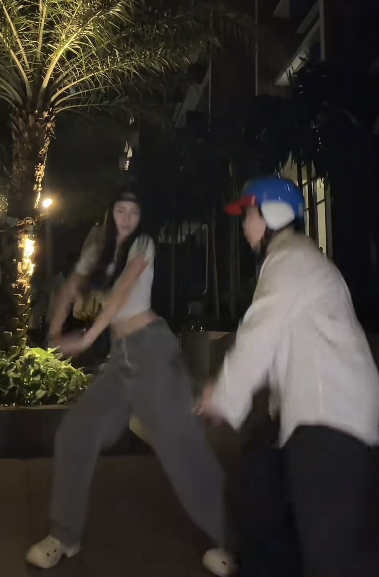 Kh&ocirc;ng v&aacute;y v&oacute;c, kh&ocirc;ng trang điểm lồng lộn, đ&acirc;y mới l&agrave; điều gi&uacute;p Vũ Thu&yacute; Quỳnh lấy thiện cảm từ c&ocirc;ng ch&uacute;ng- Ảnh 6.