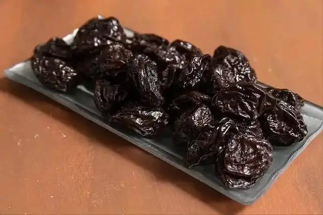 Cứ 3 gi&acirc;y lại c&oacute; 1 người bị đột quỵ, b&aacute;c sĩ nhắc nhở: Th&agrave; ăn th&ecirc;m thịt c&ograve;n hơn ăn nhiều 5 thực phẩm n&agrave;y- Ảnh 4.