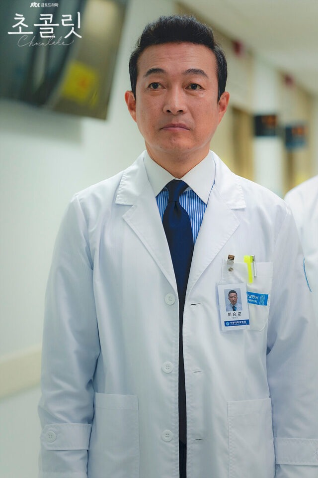 Thời sự c&ocirc;ng bố CCTV diễn vi&ecirc;n phim giờ v&agrave;ng l&aacute;i xe g&acirc;y tai nạn bỏ trốn- Ảnh 4.