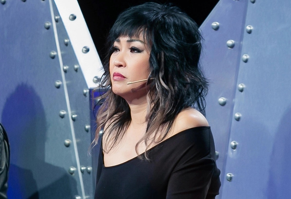 Việt Nam c&oacute; ca sĩ nhận c&aacute;t-x&ecirc; 200 lượng v&agrave;ng, l&agrave; người đầu ti&ecirc;n tổ chức concert ở s&acirc;n vận động- Ảnh 5.