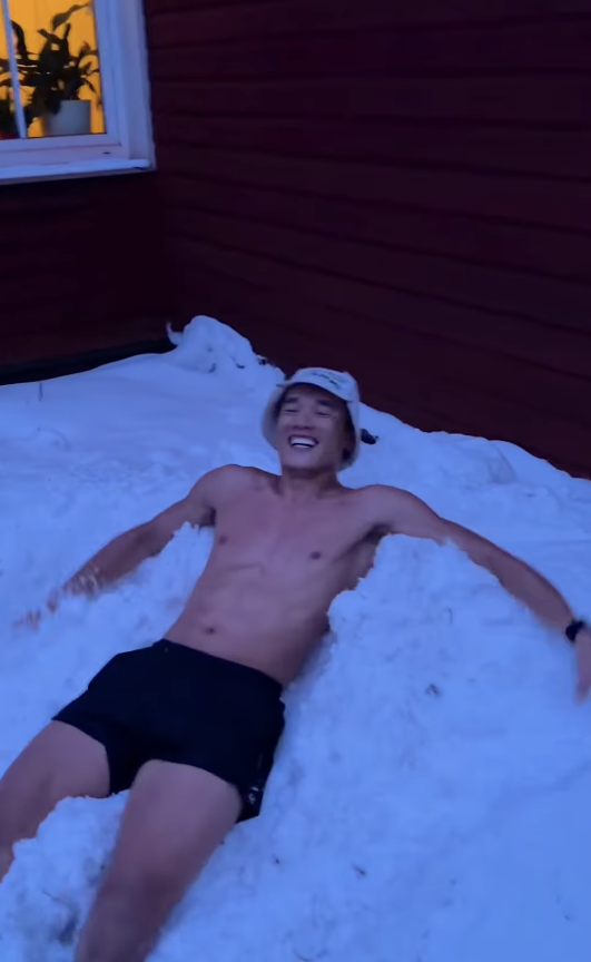 Sốc với cảnh B&ugrave;i Tiến Dũng cởi trần lộ body 6 m&uacute;i "tắm tuyết" giữa -6độ C, "b&agrave;i test" khắc nghiệt từ nh&agrave; vợ T&acirc;y- Ảnh 3.